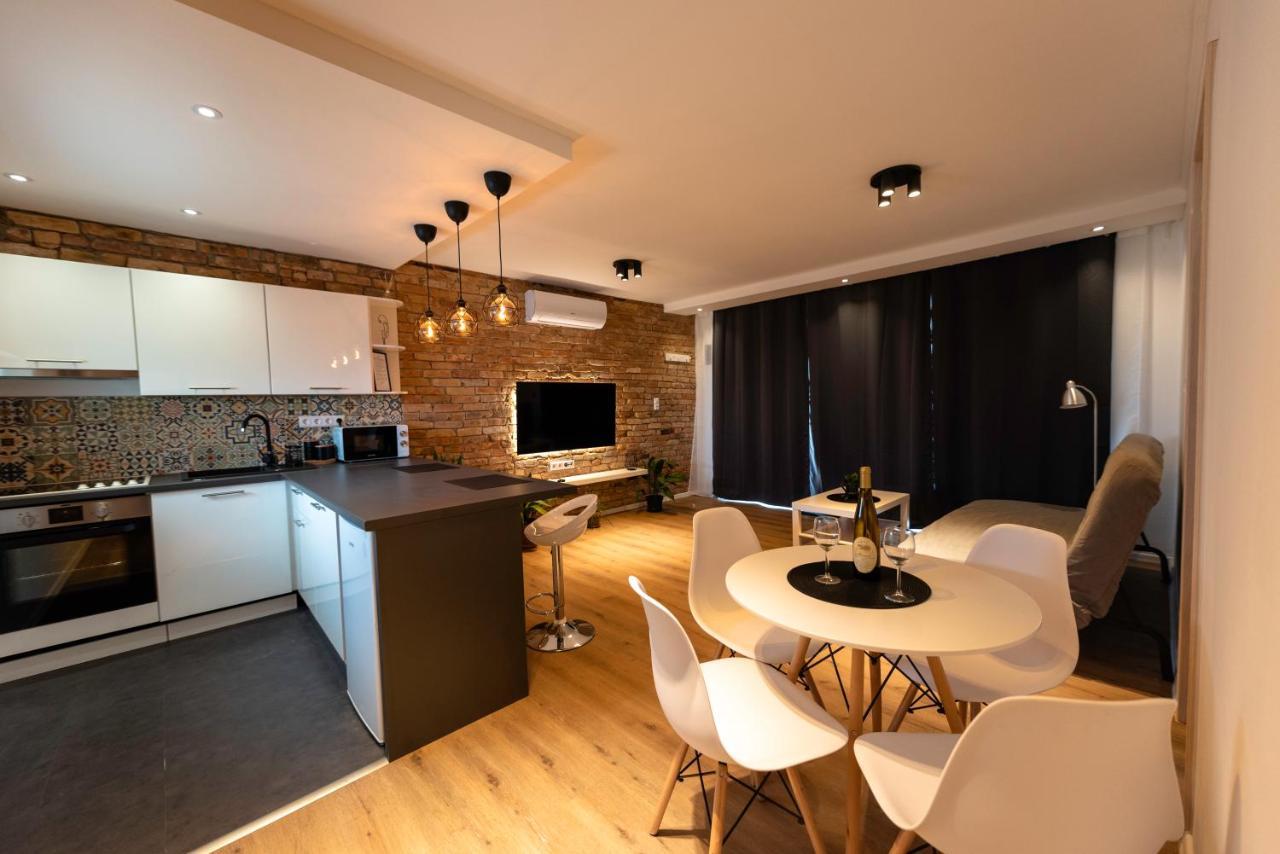 Pitypang Apartman Kapolnasnyek 外观 照片